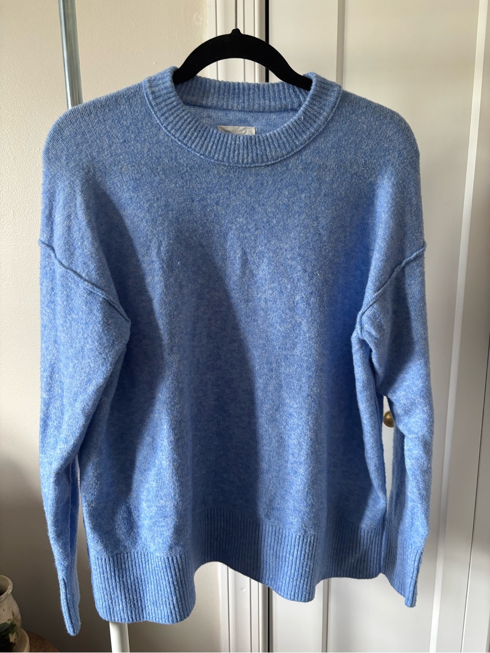 aerie women’s  Light Blue oversized Crewneck Sweater- perfect for the beach!